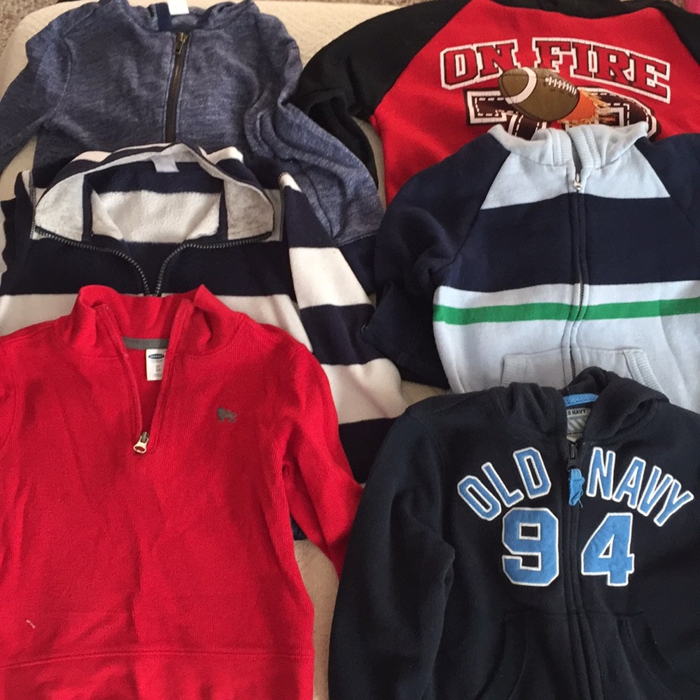 Boy’s sized 3T and 4T sweatshirt lot